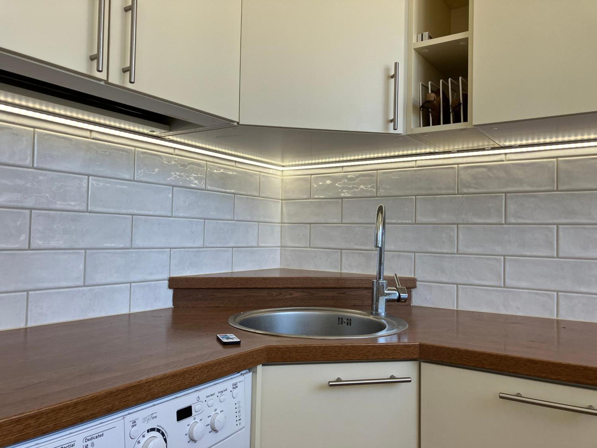 Stuudio 17 Appartement Kuressaare Buitenkant foto